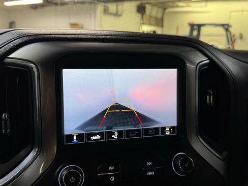 Used 2020 Chevrolet Silverado 2500 LTZ w/ LTZ Convenience Package image 16