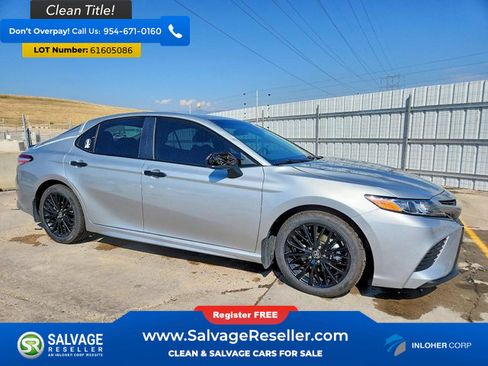 Used 2020 Toyota Camry SE AWD/4WD image 5