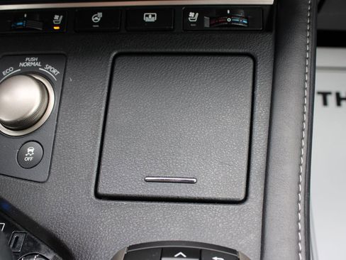 Used 2017 Lexus ES 350 w/ Luxury Package image 46