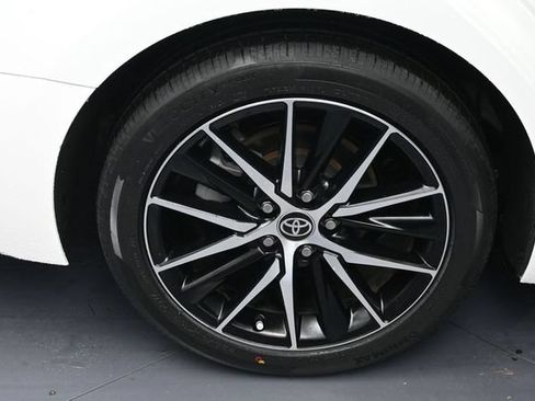 Used 2024 Toyota Camry SE FWD image 5