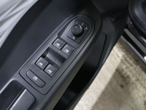 Used 2022 Volkswagen Taos S w/ IQ Drive S Package image 14