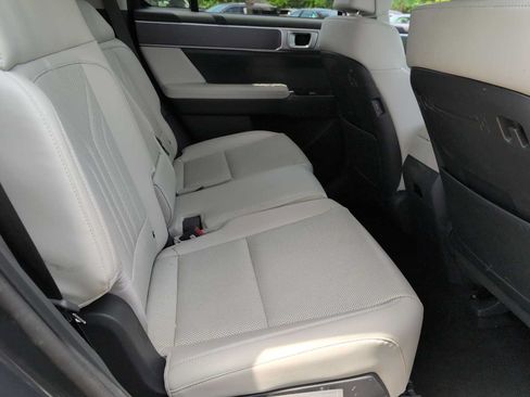 Used 2025 Hyundai Santa Fe SEL AWD/4WD image 19