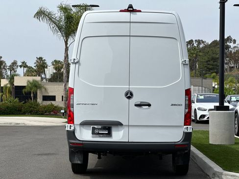 New 2025 Mercedes-Benz Sprinter 2500 image 4