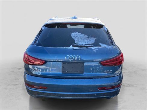 Used 2018 Audi Q3 2.0T Premium Plus w/ Premium Plus Package image 4