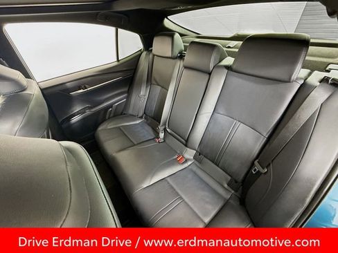 Used 2025 Toyota Camry XSE image 8