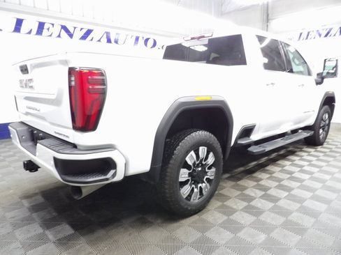 Used 2024 GMC Sierra 2500 Denali w/ Max Trailering Package image 4