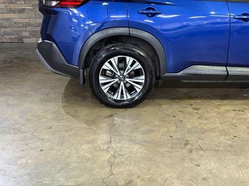 Used 2023 Nissan Rogue SV w/ SV Premium B Package FWD image 6