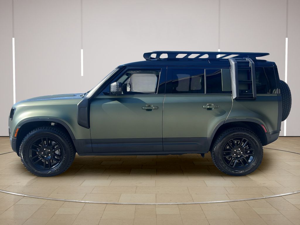 New 2026 Land Rover Defender 110 S AWD/4WD image 2