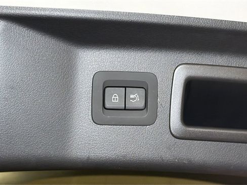 Used 2025 MAZDA CX-70 Plug-In Hybrid w/ Premium Plus image 16