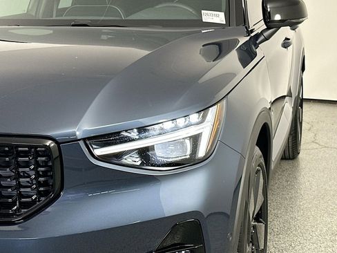 New 2026 Volvo XC40 B5 Ultra w/ Protection Package Premier image 8