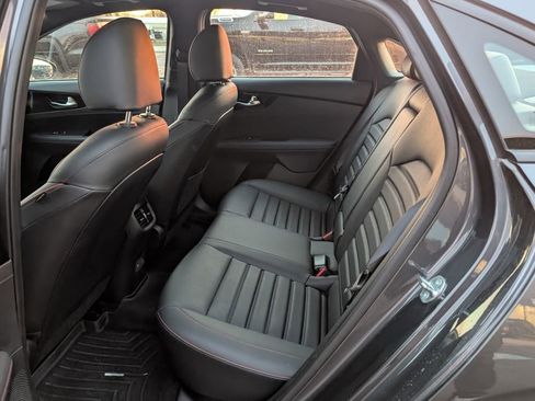 Used 2023 Kia Forte GT w/ GT2 Package image 9