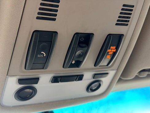 Used 2006 BMW 330xi Sedan image 13