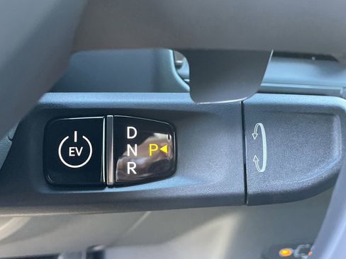 New 2026 Kia EV9 Land w/ Nightfall Edition Package image 25