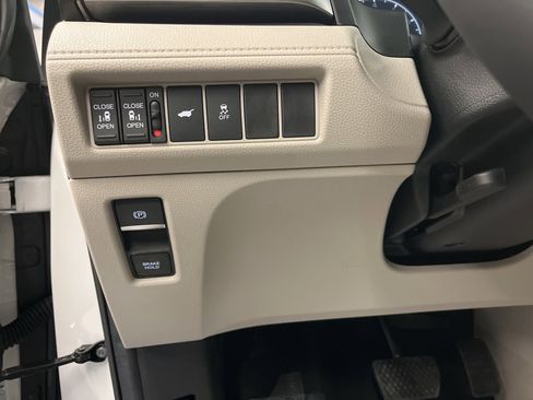 Used 2025 Honda Odyssey EX-L image 12