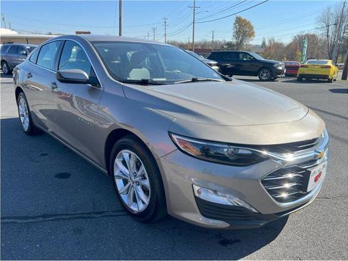 Used 2022 Chevrolet Malibu LT image 11