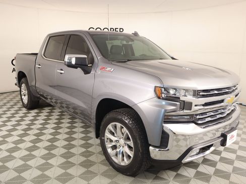 Used 2022 Chevrolet Silverado 1500 LTZ image 1