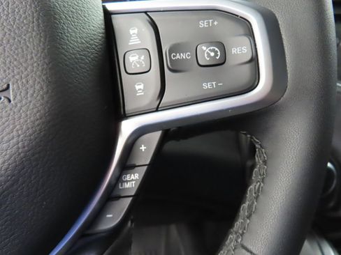 Used 2025 RAM 1500 Big Horn AWD/4WD image 54