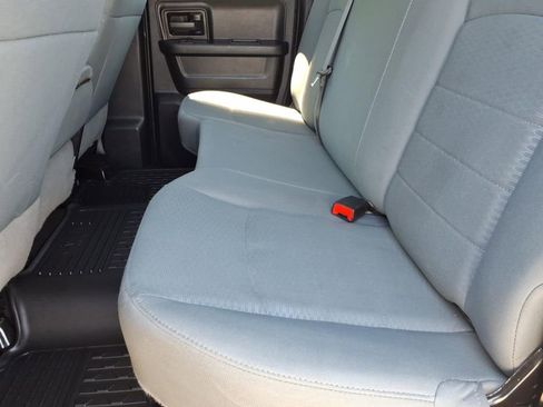 Used 2019 RAM 1500 Express w/ Express Value Package AWD/4WD image 16