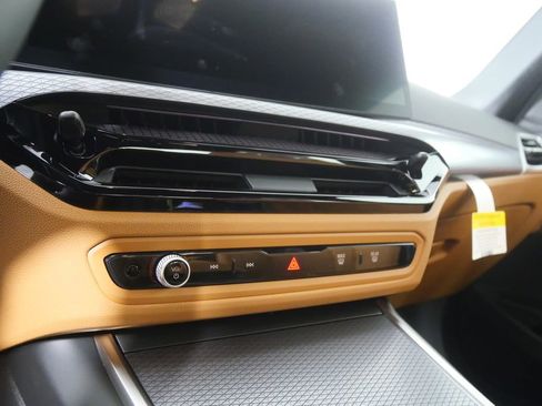 New 2026 BMW 330i Sedan w/ M Sport Package image 21