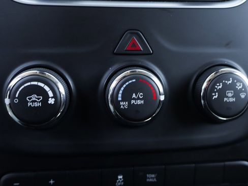 Used 2022 RAM 1500 Tradesman w/ Trailer Tow Group image 31