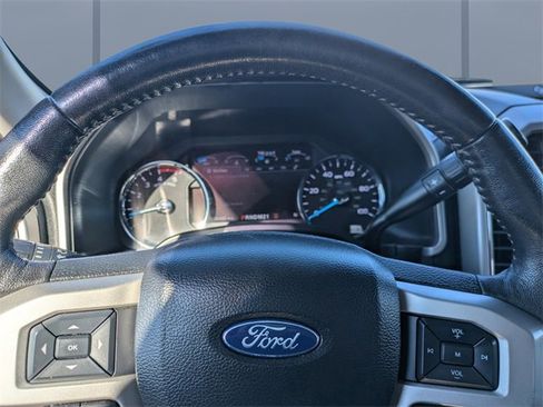 Used 2019 Ford F350 Lariat image 29