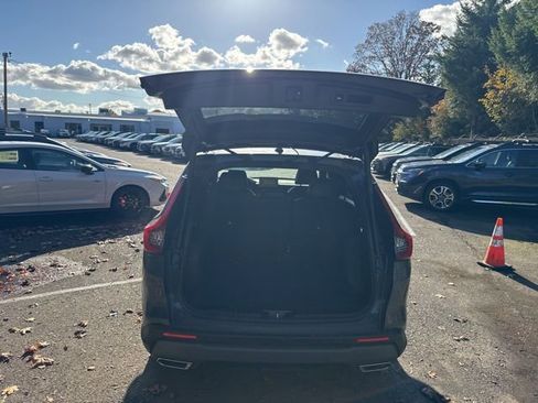 Used 2024 Honda CR-V Sport Touring image 9