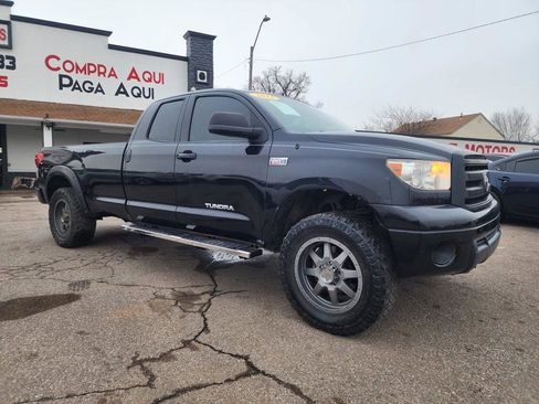 Used 2013 Toyota Tundra 4x4 Double Cab Long Bed image 2
