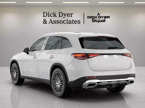 Used 2026 Mercedes-Benz GLC 300 image 17