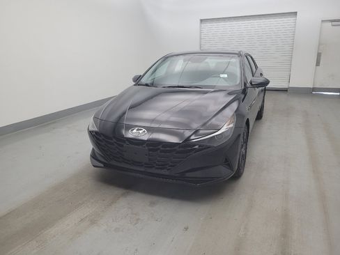 Used 2023 Hyundai Elantra SEL w/ Cargo Package FWD image 15