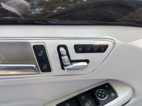 Used 2014 Mercedes-Benz E 350 Sedan image 35