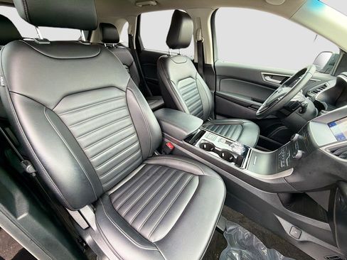 Used 2020 Ford Edge SEL w/ Convenience Package image 14