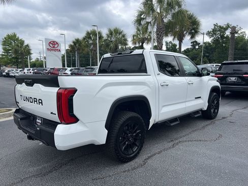 Used 2024 Toyota Tundra SR5 w/ SR5 Premium Package AWD/4WD image 10