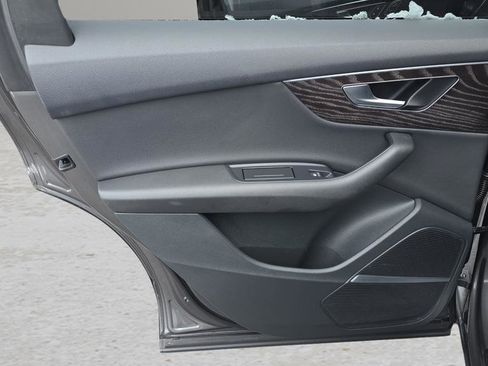 Used 2021 Audi Q7 2.0T Premium Plus image 13