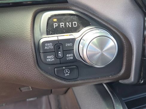 Used 2025 RAM 1500 Laramie w/ Advanced Safety Group II AWD/4WD image 19