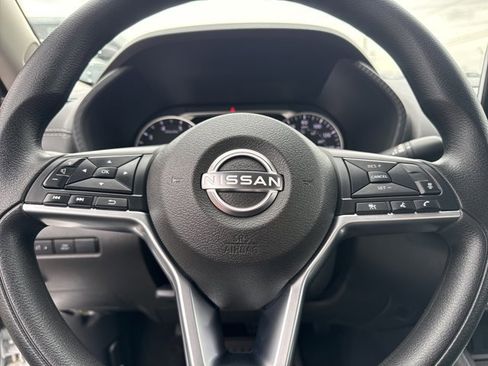 Certified 2025 Nissan Sentra SV image 15