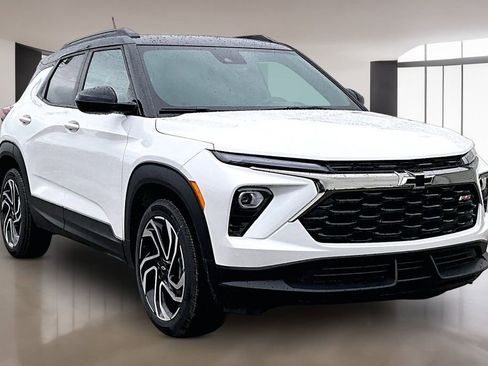 New 2026 Chevrolet TrailBlazer RS w/ Convenience Package FWD image 2
