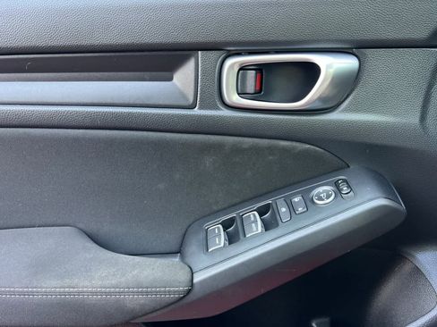 Used 2023 Honda Civic Sport image 13