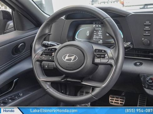 Used 2025 Hyundai Elantra Sport FWD image 22
