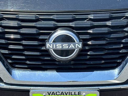Used 2023 Nissan Rogue SV AWD/4WD image 8