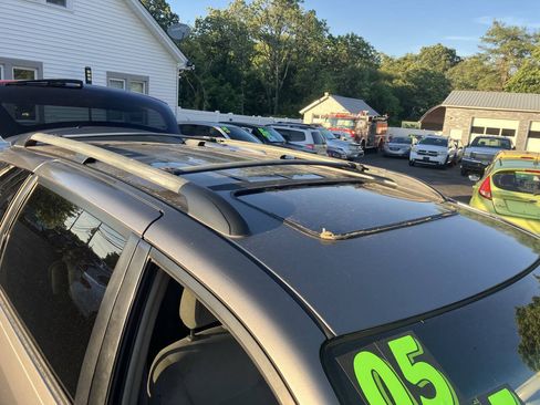 Used 2005 Toyota Sienna CE FWD image 12