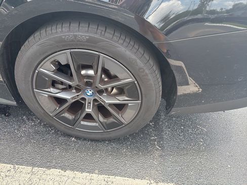 Used 2023 BMW i4 eDrive35 w/ Premium Package RWD image 6