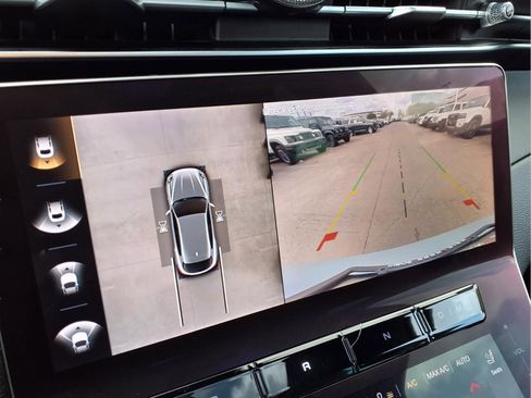 Used 2023 Maserati Grecale GT image 19