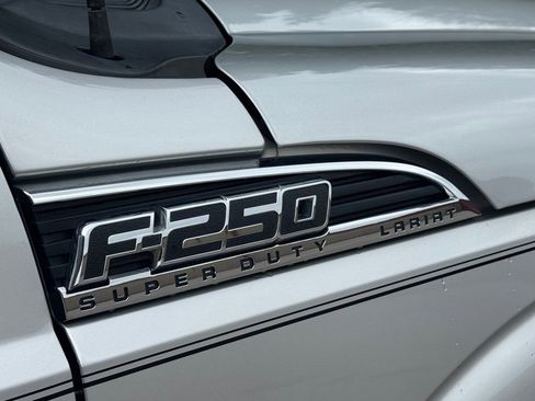 Used 2016 Ford F250 Lariat w/ Chrome Package AWD/4WD image 9