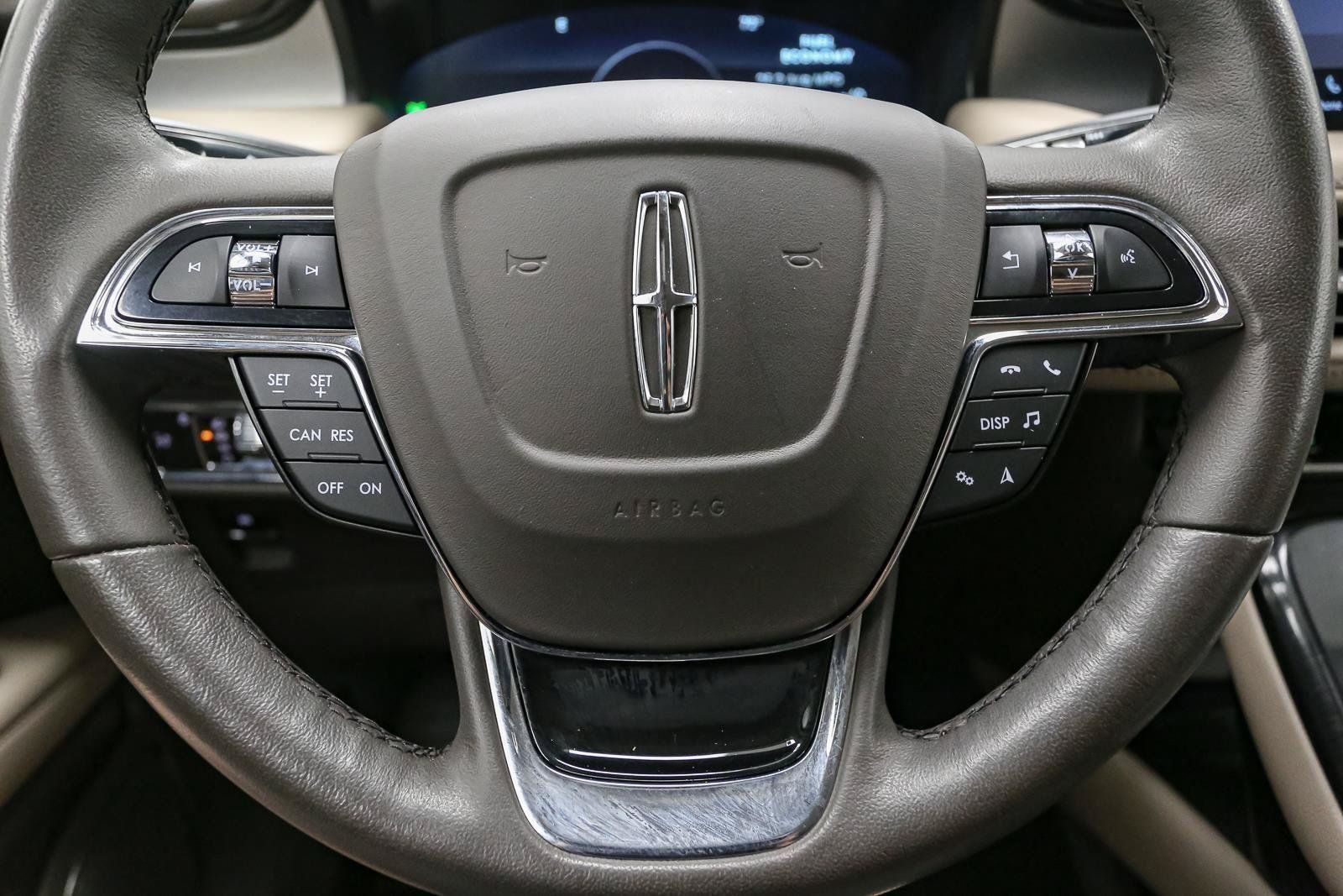 Used 2023 Lincoln Nautilus AWD w/ Premium Package image 32