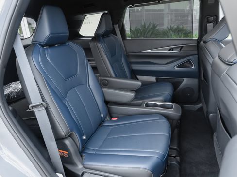 Certified 2026 INFINITI QX60 Sport w/ Dark Cargo Package AWD/4WD image 36