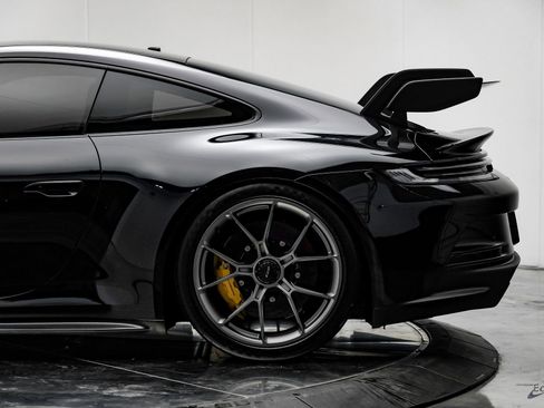 Used 2022 Porsche 911 GT3 image 8