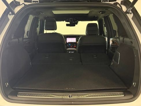 Used 2022 Jeep Grand Cherokee Summit AWD/4WD image 29