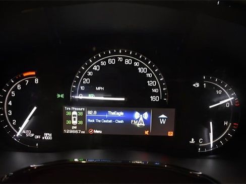 Used 2018 Cadillac XT5 Premium Luxury image 19