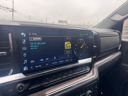 Used 2023 Chevrolet Silverado 1500 LT image 16