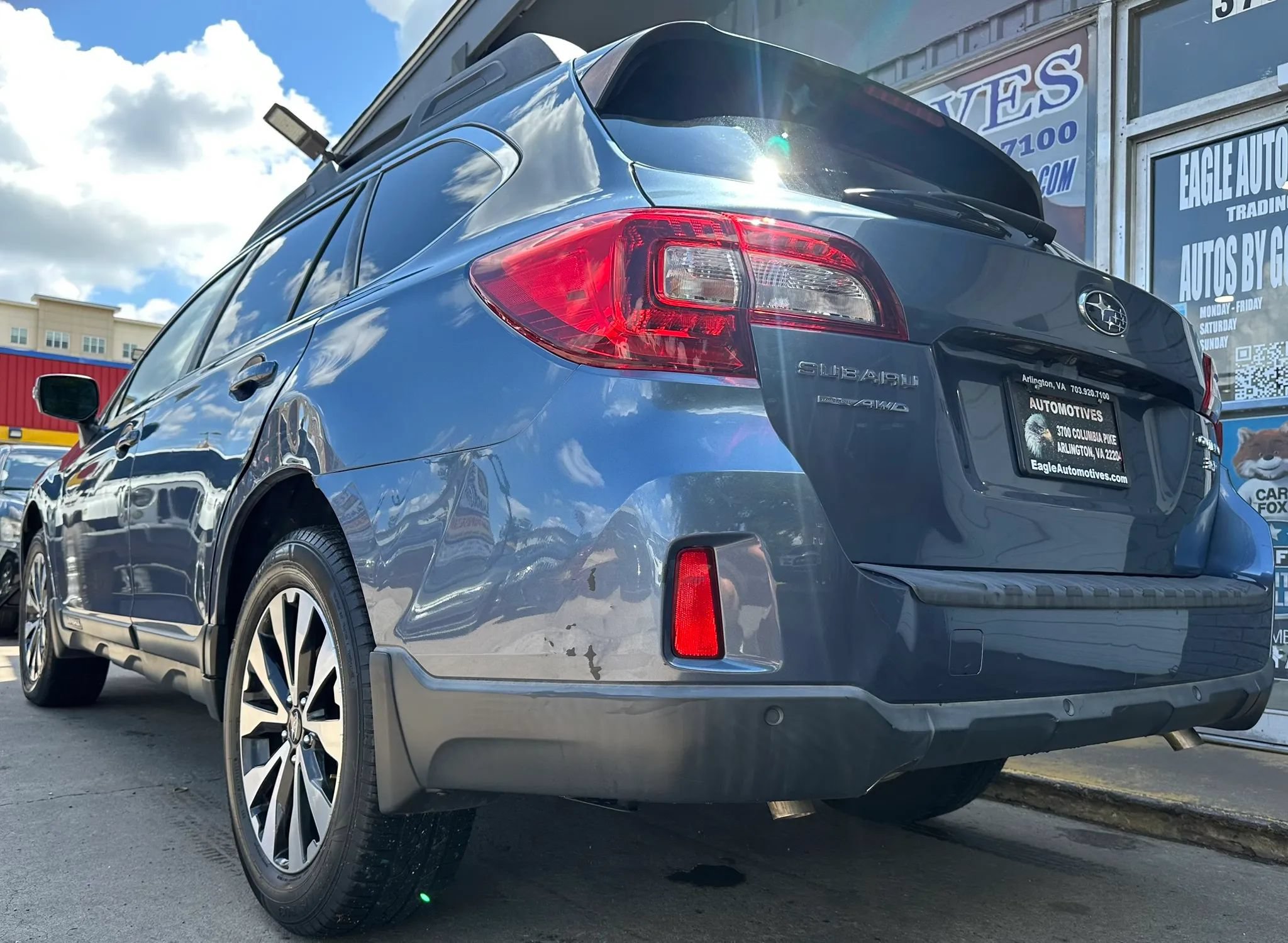 Used 2017 Subaru Outback 3.6R Limited AWD/4WD image 5